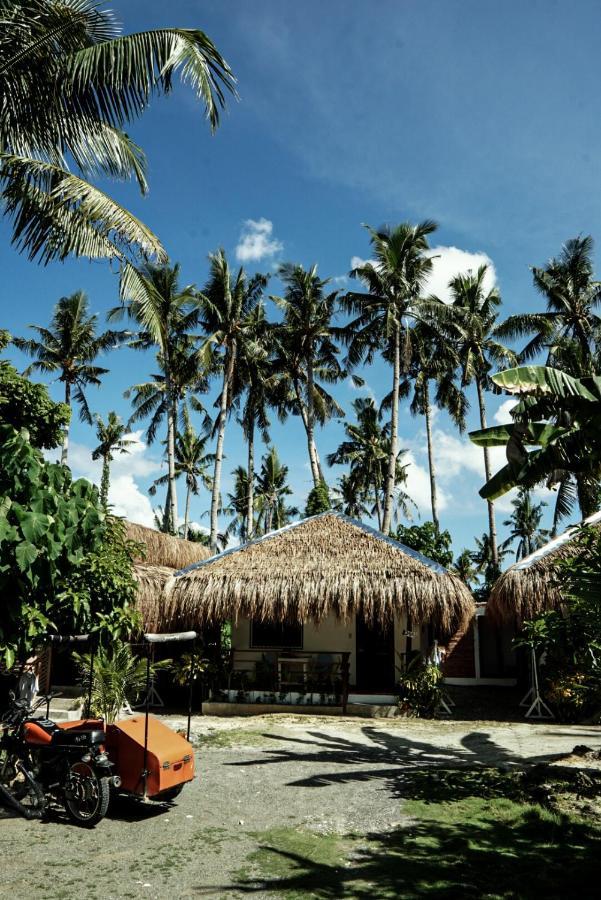 Ozen Freediving Hostel เจเนอรัลลูนา ภายนอก รูปภาพ