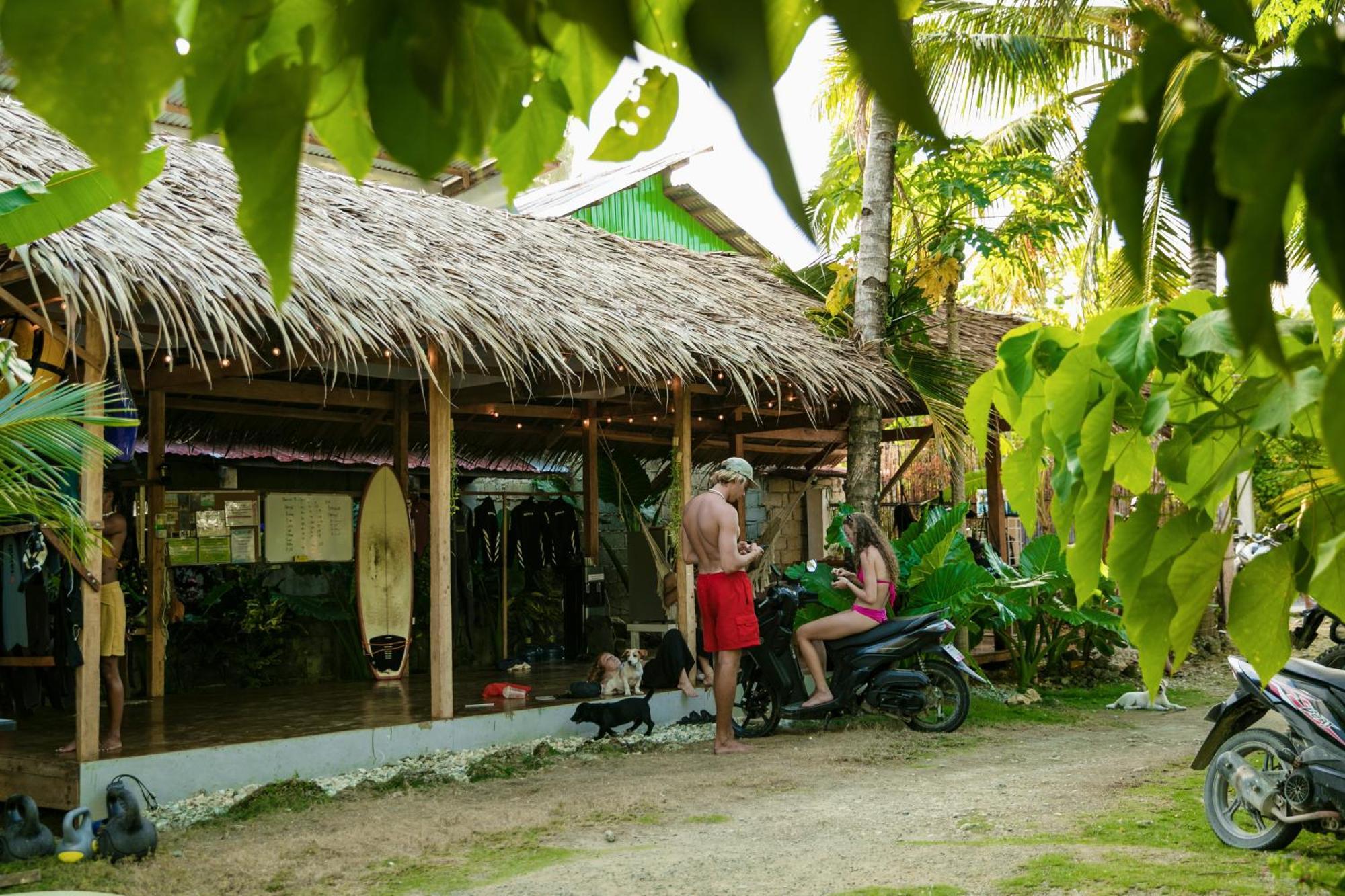 Ozen Freediving Hostel เจเนอรัลลูนา ภายนอก รูปภาพ