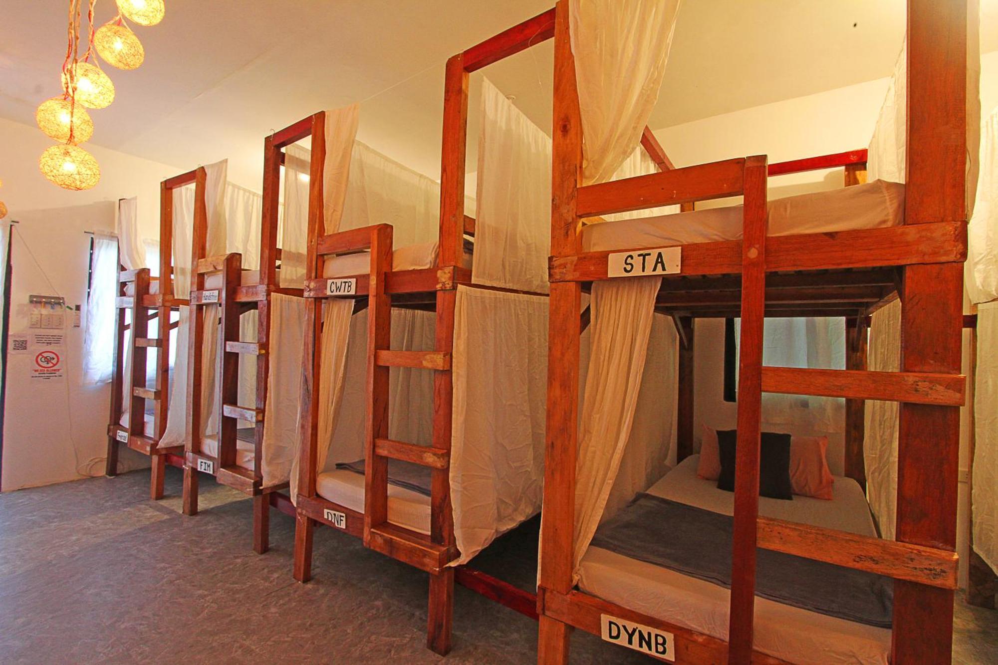 Ozen Freediving Hostel เจเนอรัลลูนา ภายนอก รูปภาพ